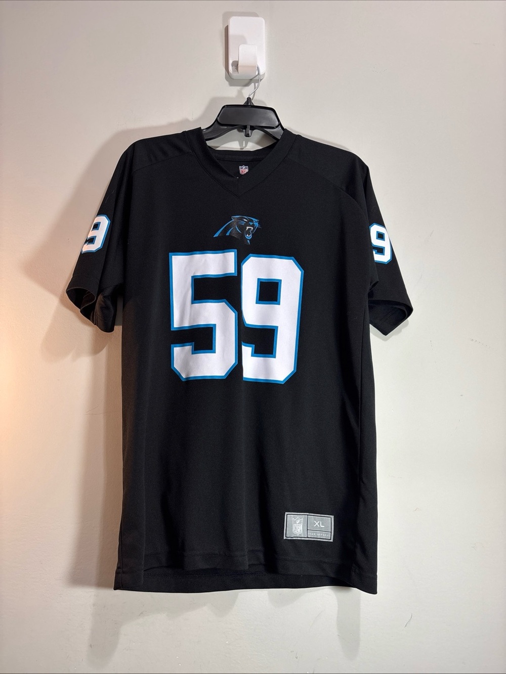 Carolina Panthers #59 Youth Black Team Jersey 18-20 XL.  1472